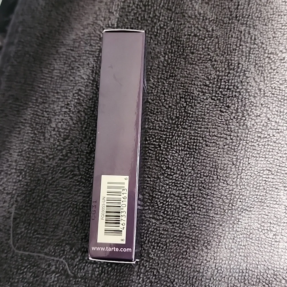 NEW! Tarte Shape Tape Concealer- light medium - Picture 3 of 6